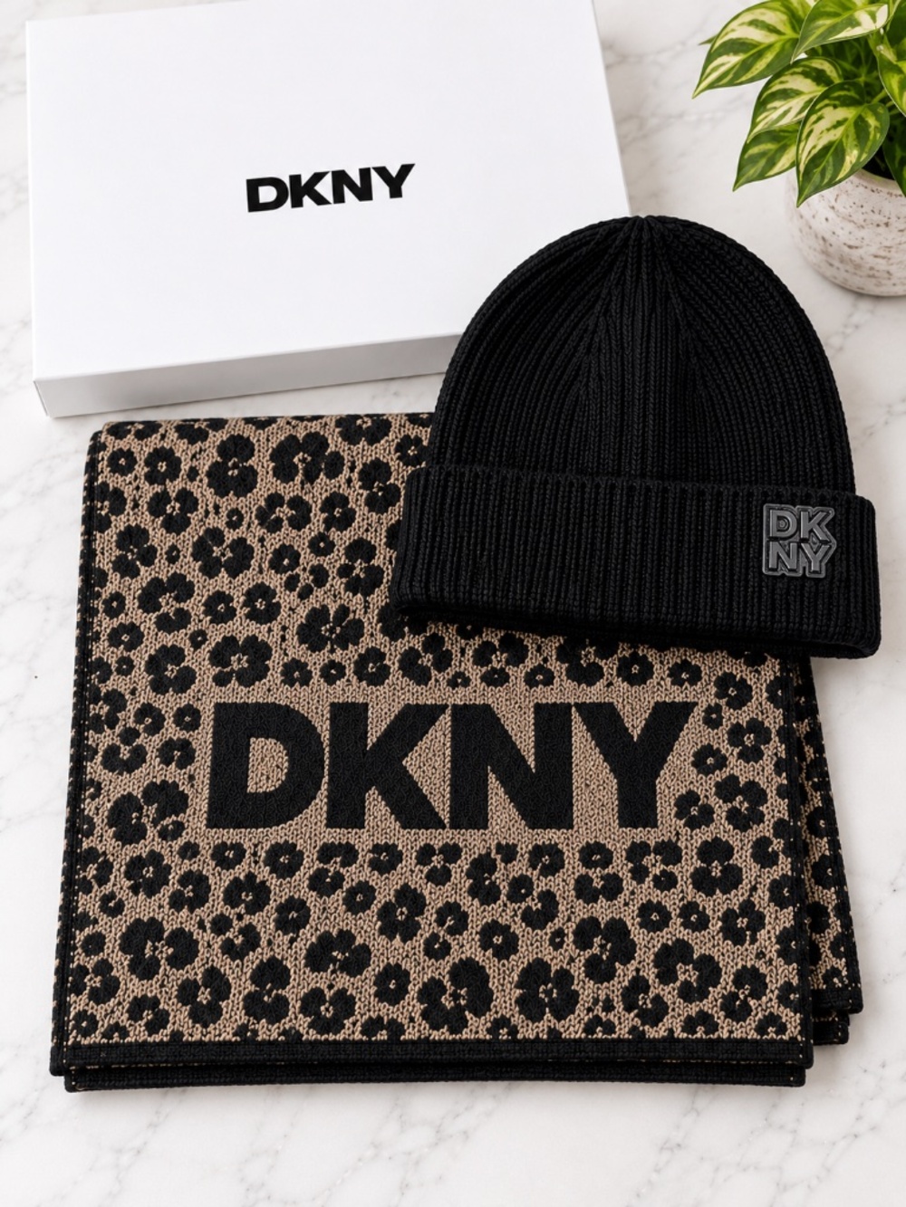 DKNY Beanie Scarf Gift Set Black Leopard Print Boxed One Size NWT MSRP $108